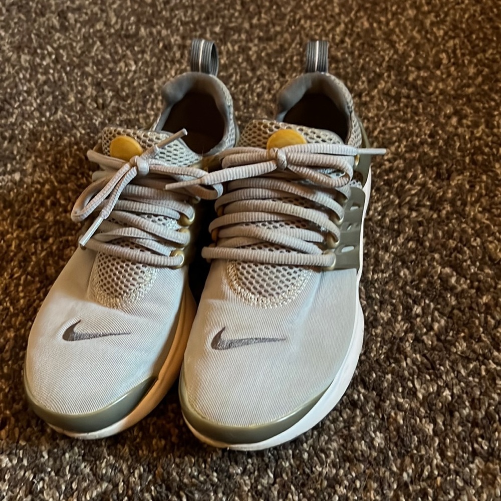 Nike Prestos